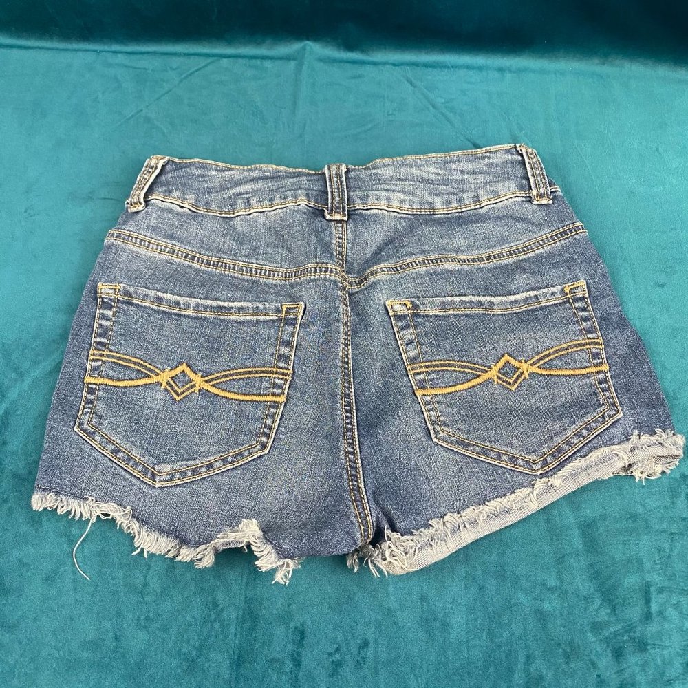 Mudd FLX Stretch 2 Button Distressed Jean Shorts - Picture 4 of 10